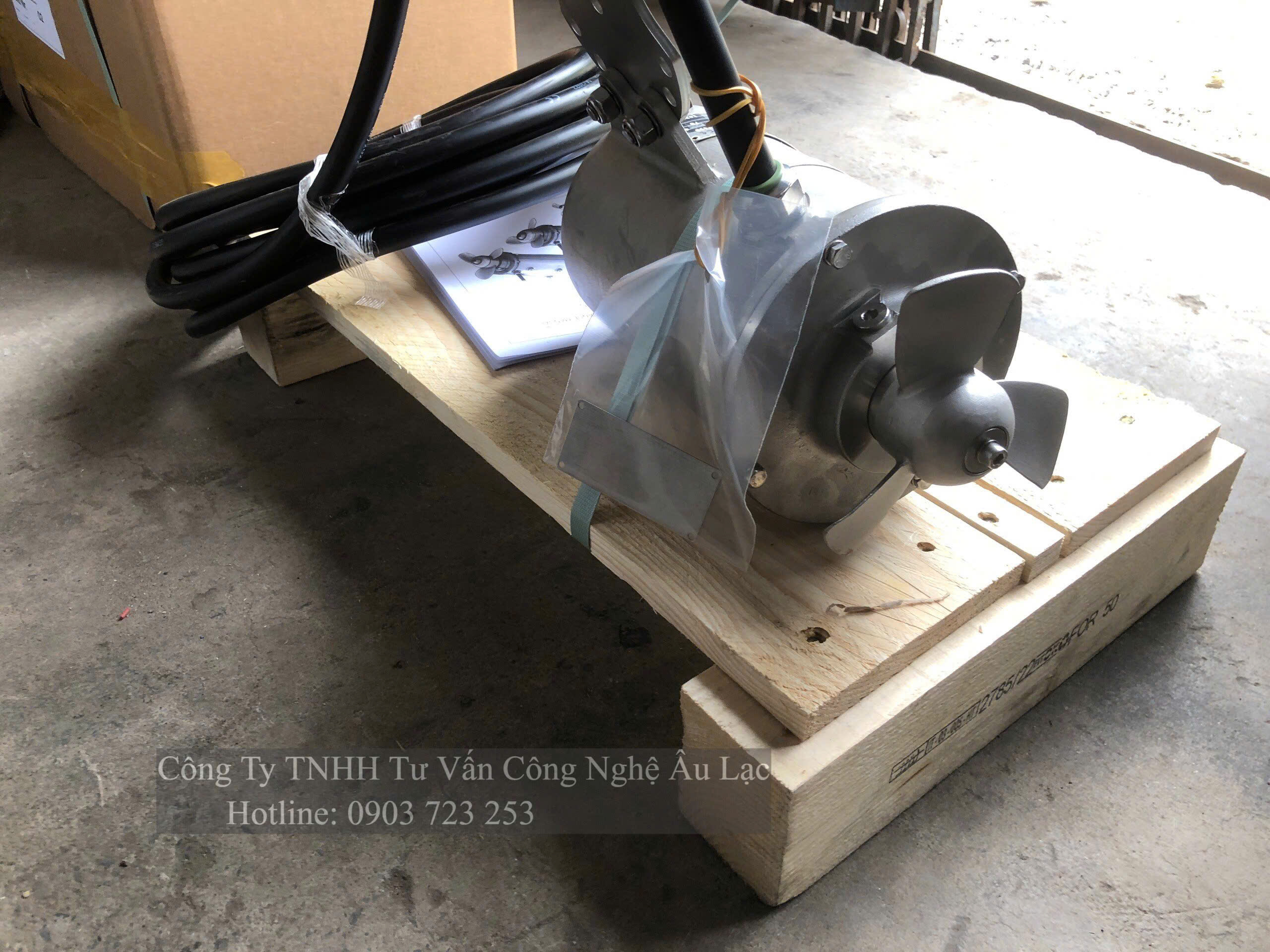 Máy khuấy chìm inox316 Model: TBX/E động cơ IE3 z6207547637631 8c5a8cd72af3649bbe97b5f2d1efcd38